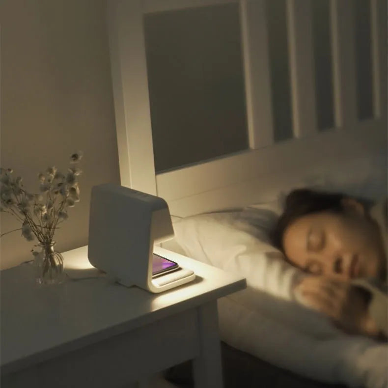 Creative 3 In 1 Bedside Lamp Wireless Charging